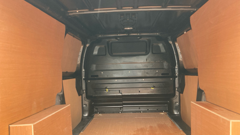 Vauxhall Vivaro L2 Diesel 3100 2.0d 145PS Sportive H1 Van